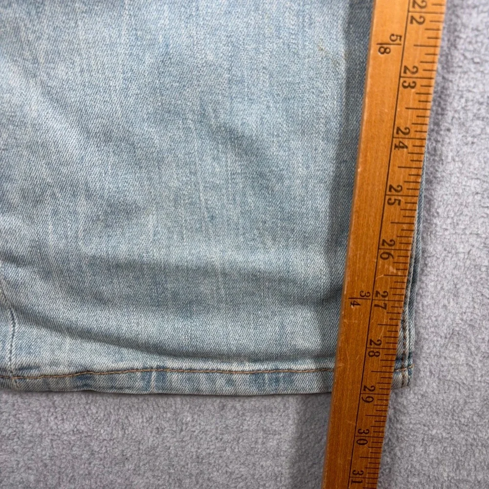 Levi's 514 Straight Fit Jeans Mens 38x30 Light Wash Blue Denim Straight Leg